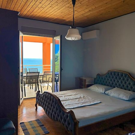 Apartments Olga Ulcinj Exteriör bild